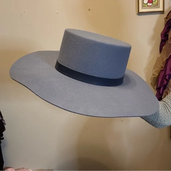 Olive & Pique Wide Brim Elegant Light Blue Felt & leather  display picture 1